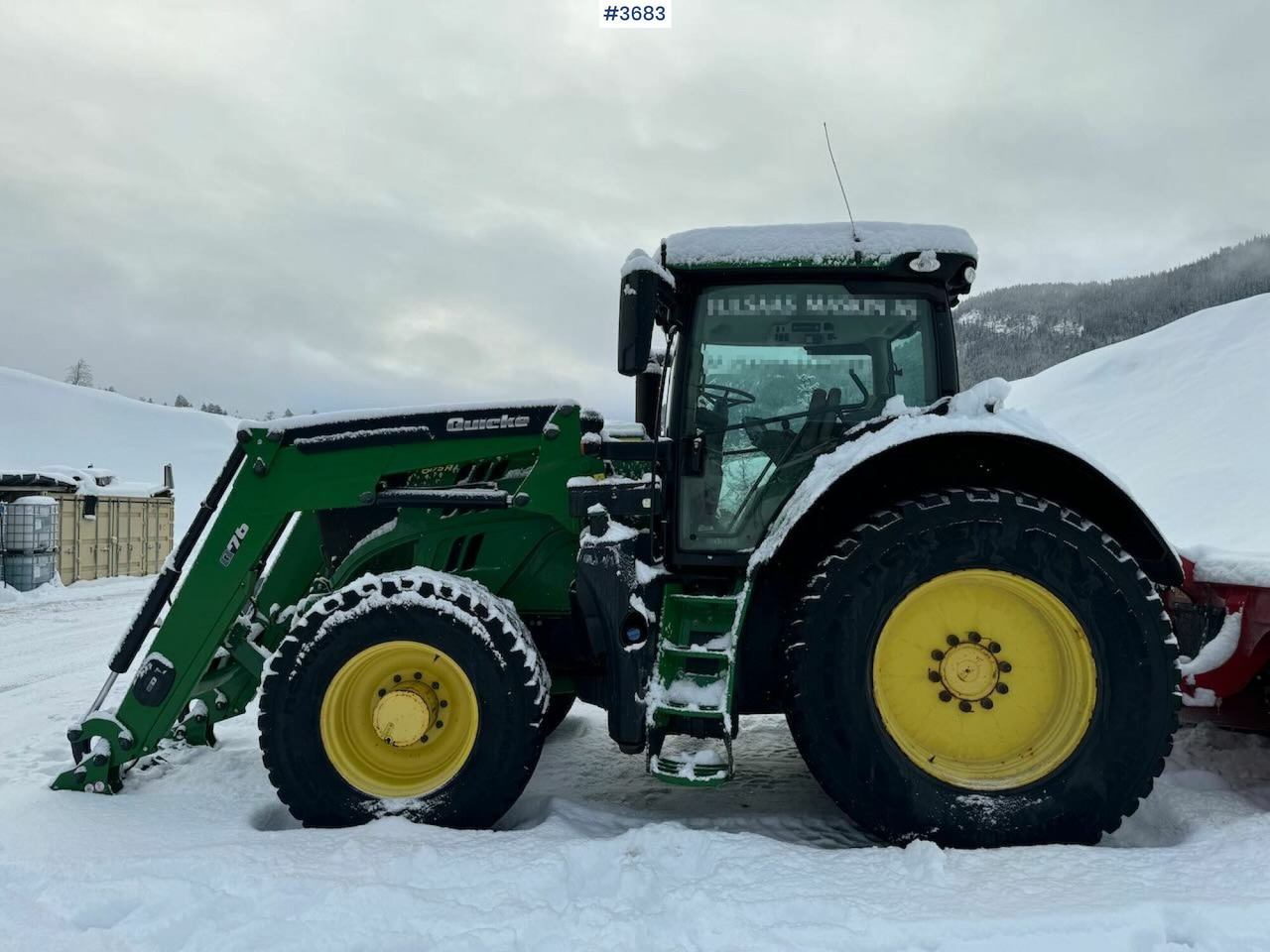 2016 John Deere 6175R 4x4 w/ front loader - Traktors: foto 1 2016 John Deere 6175R 4x4 w/ front loader - Traktors: foto 1