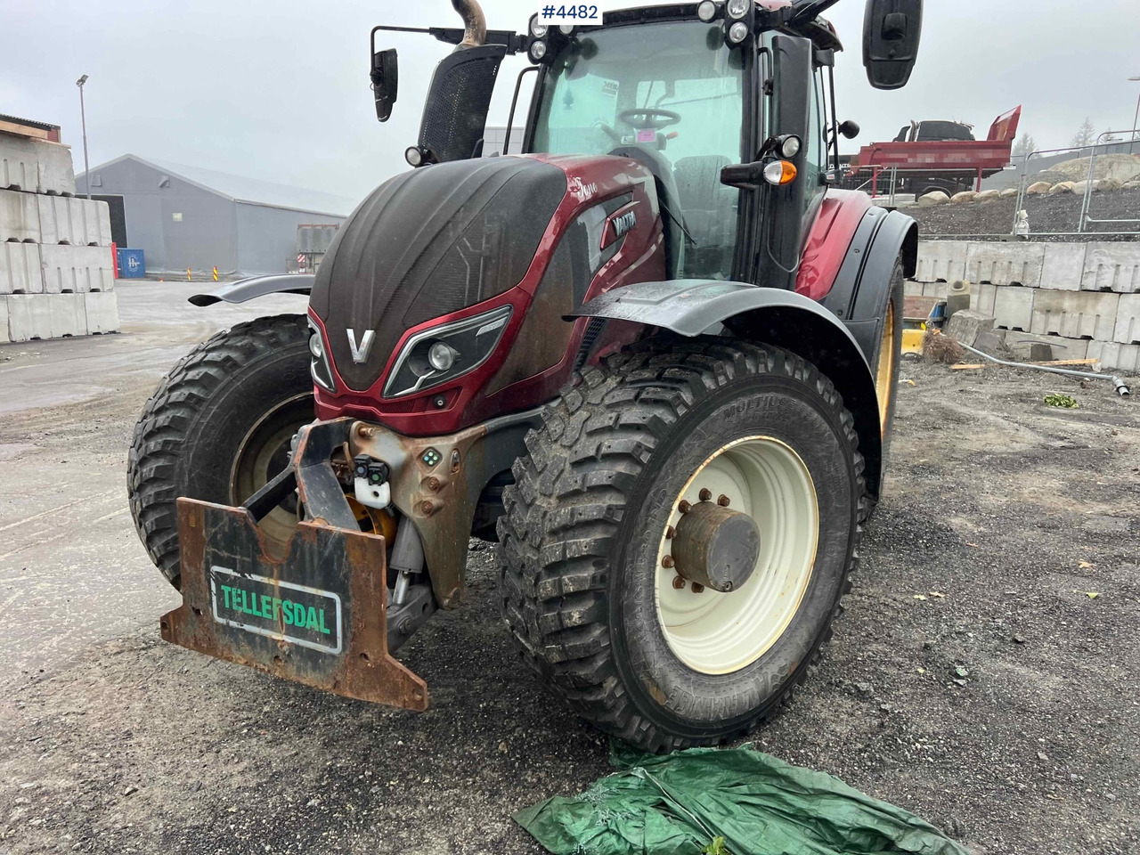 2017 Valtra T234 tractor Plow rigged Tractor - Traktors: foto 1 2017 Valtra T234 tractor Plow rigged Tractor - Traktors: foto 1