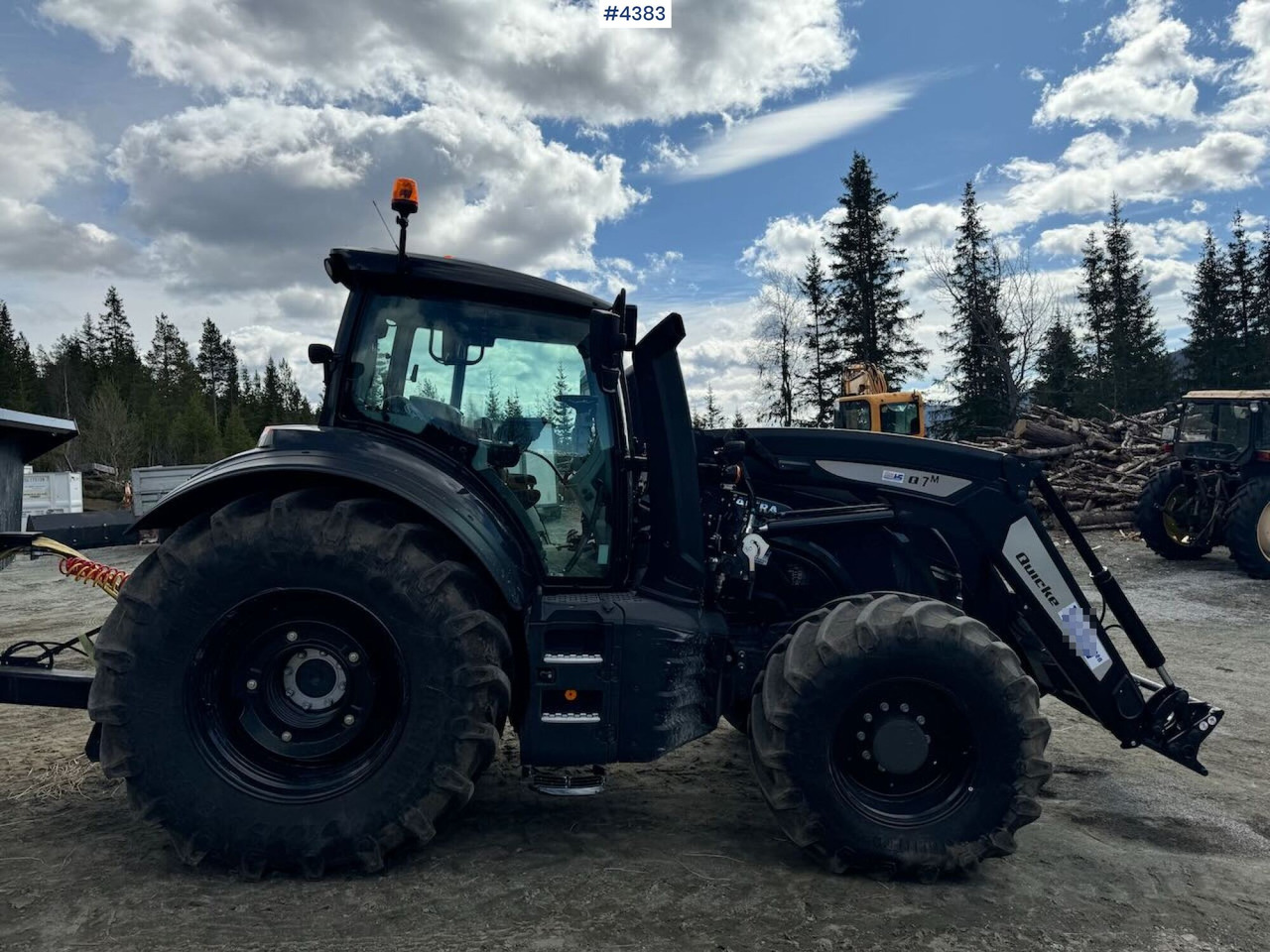 2021 Valtra T234 Versu w/ Quicke Q7 Front Loader - Traktors: foto 4 2021 Valtra T234 Versu w/ Quicke Q7 Front Loader - Traktors: foto 4