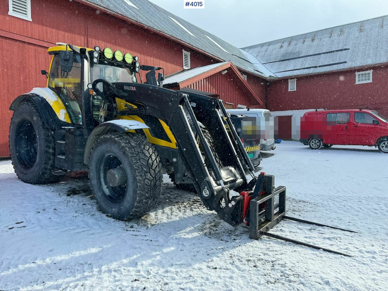 2021 Valtra T255 w/ Quicke G7s front loader - Traktors: foto 1 2021 Valtra T255 w/ Quicke G7s front loader - Traktors: foto 1