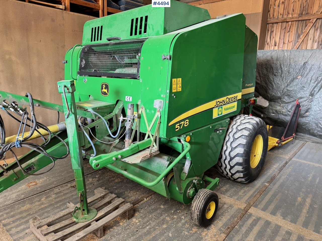 Ca. 2010 John Deere 578 Round Baler. Low hours / Lightly used. - Siena sagatavošanas tehnika: foto 2 Ca. 2010 John Deere 578 Round Baler. Low hours / Lightly used. - Siena sagatavošanas tehnika: foto 2