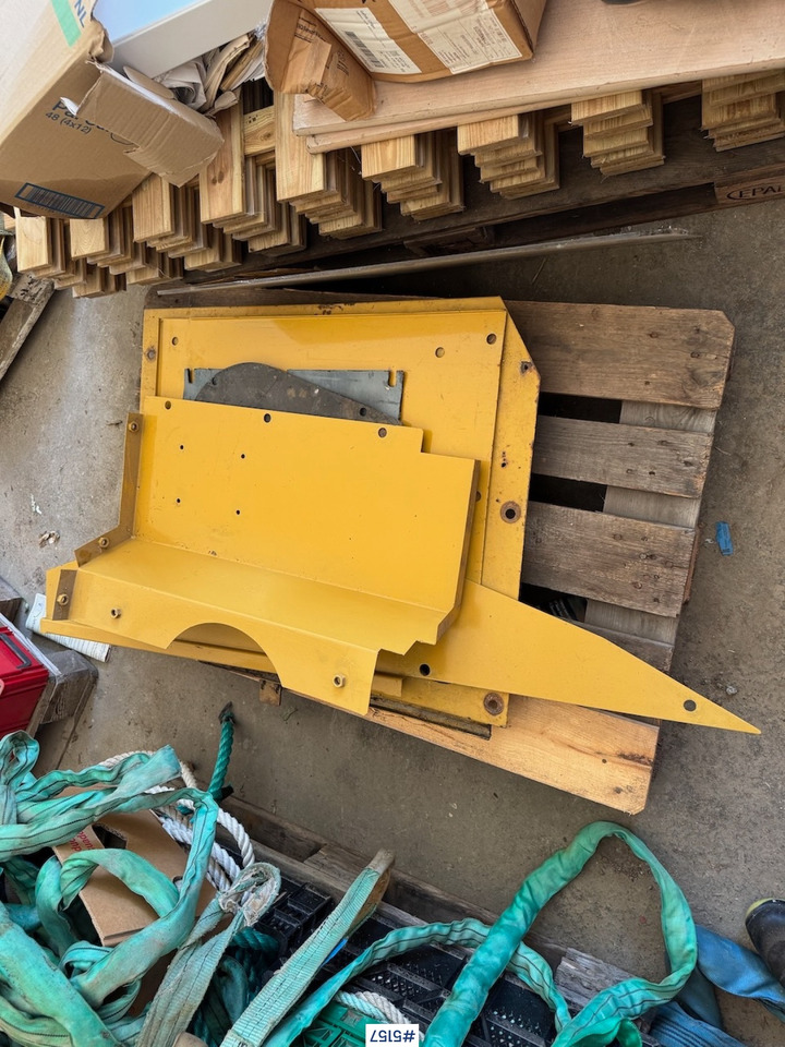 Ekskavators Cat E70B. Watch video: foto 19