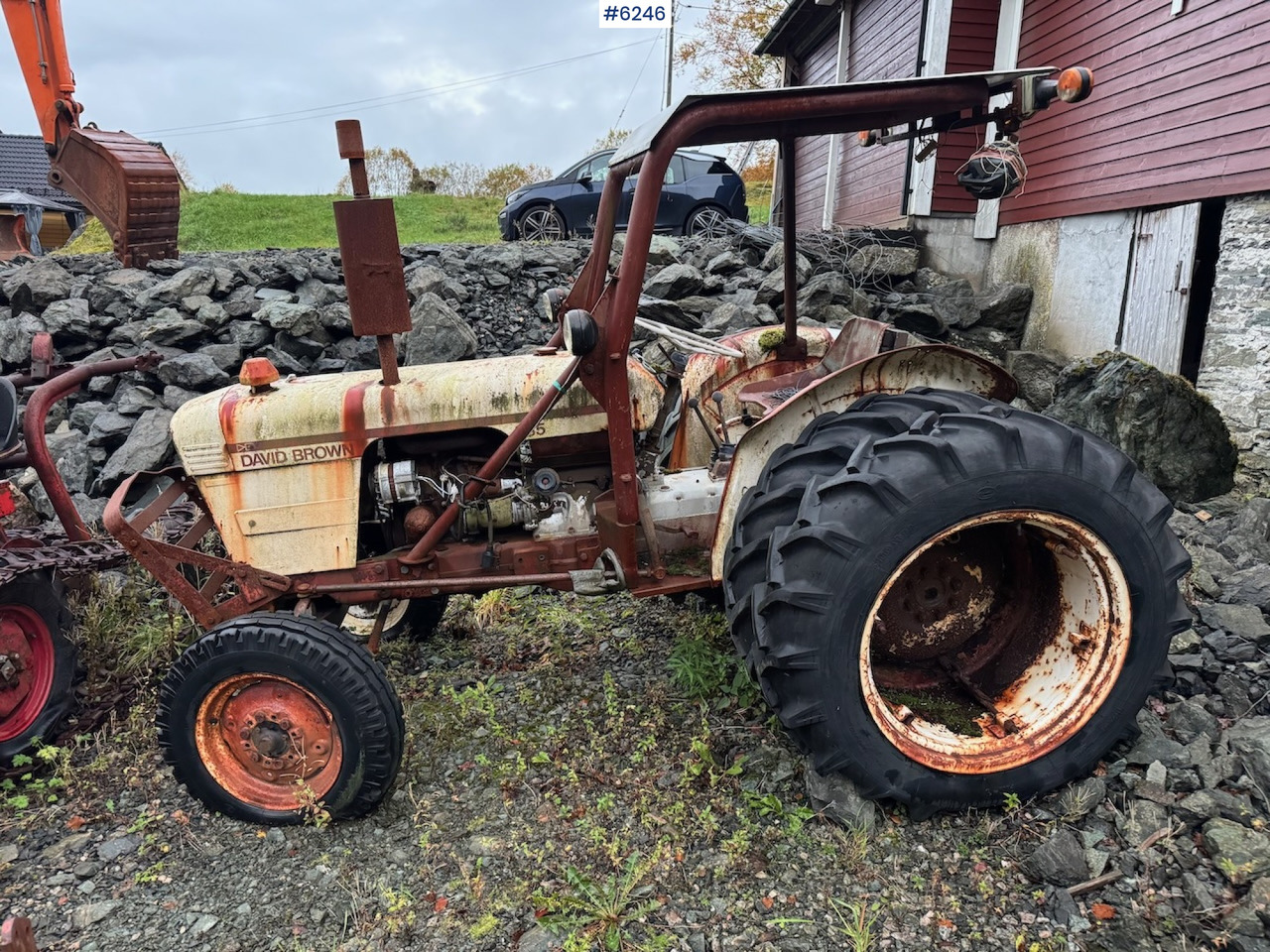 David Brown 885 rep.objekt. - Traktors: foto 1 David Brown 885 rep.objekt. - Traktors: foto 1