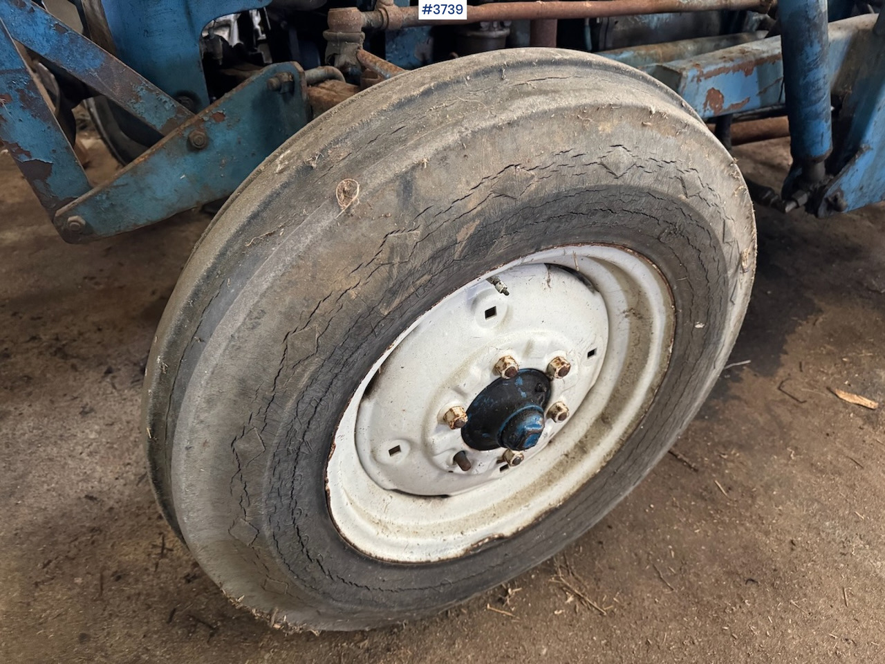 Traktors Ford Super Dexta w/front loader: foto 20