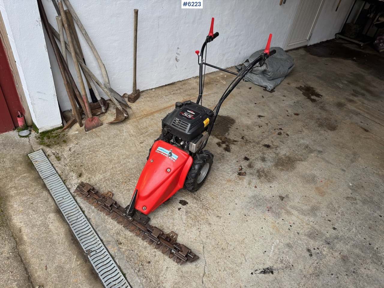 Garden Fox two-wheel mower - Siena sagatavošanas tehnika: foto 1 Garden Fox two-wheel mower - Siena sagatavošanas tehnika: foto 1