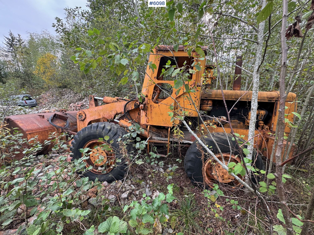 Hanomag wheel loader with bucket – repair object - Riteņu iekrāvējs: foto 1 Hanomag wheel loader with bucket – repair object - Riteņu iekrāvējs: foto 1