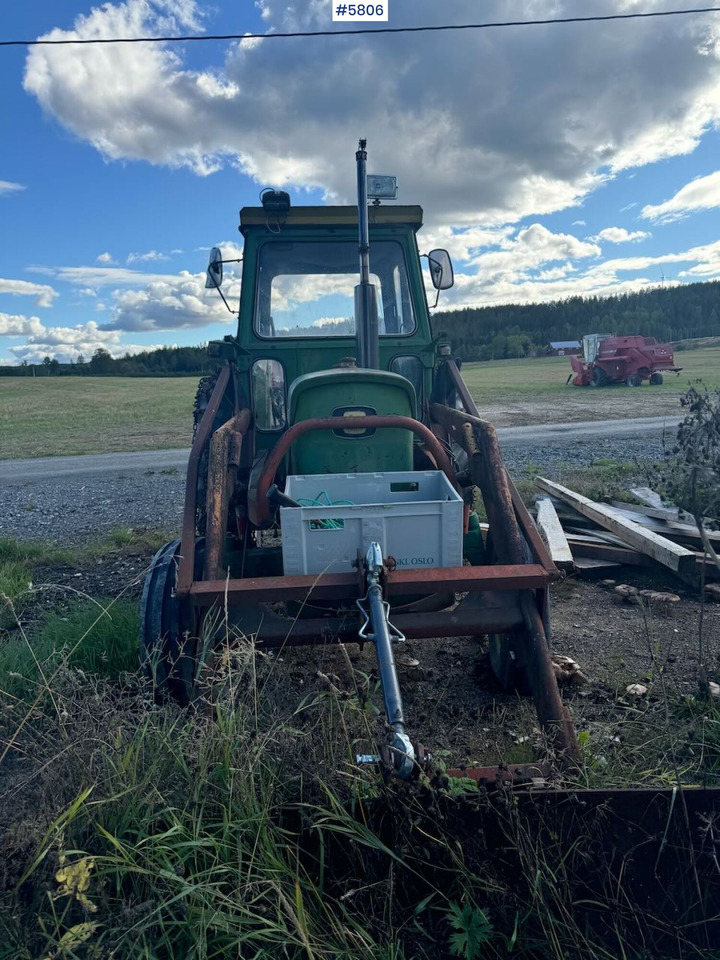 John Deere 2130 - Traktors: foto 5 John Deere 2130 - Traktors: foto 5