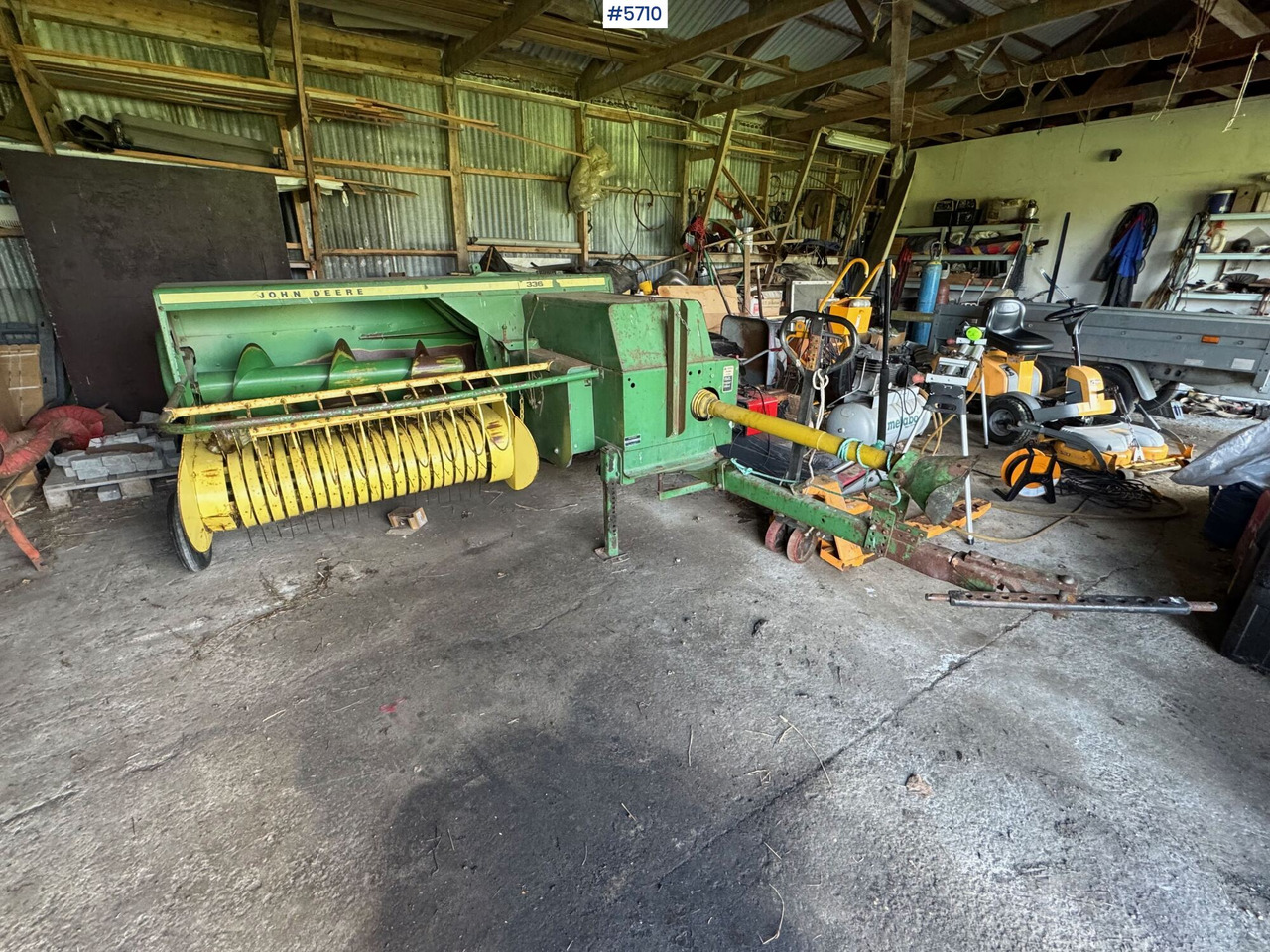 John Deere 336 Square baler. - Siena sagatavošanas tehnika: foto 1 John Deere 336 Square baler. - Siena sagatavošanas tehnika: foto 1