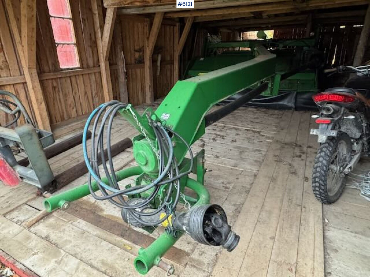 John Deere 530 trailed mower - Siena sagatavošanas tehnika: foto 3 John Deere 530 trailed mower - Siena sagatavošanas tehnika: foto 3