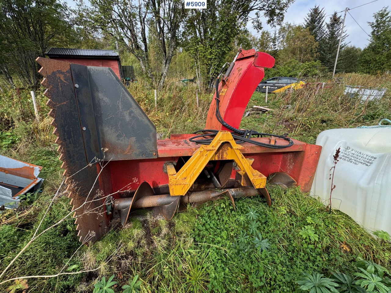 Tokvam 24GTHS snow blower - Komunālā/ Specializētā tehnika: foto 5 Tokvam 24GTHS snow blower - Komunālā/ Specializētā tehnika: foto 5