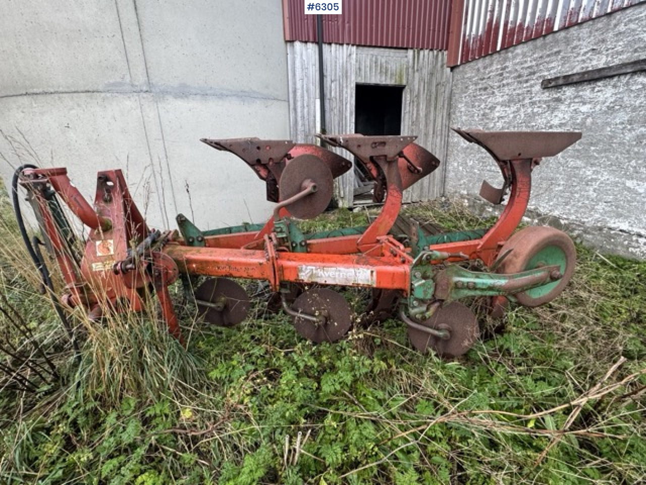 Kverneland 3-furrow reversible plough - Augsnes apstrādes tehnika: foto 4 Kverneland 3-furrow reversible plough - Augsnes apstrādes tehnika: foto 4