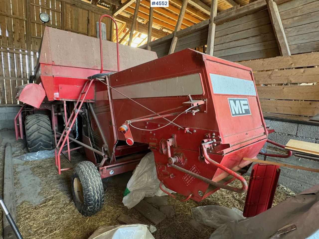 Massey Ferguson 206 thresher - Labības kombains: foto 4 Massey Ferguson 206 thresher - Labības kombains: foto 4
