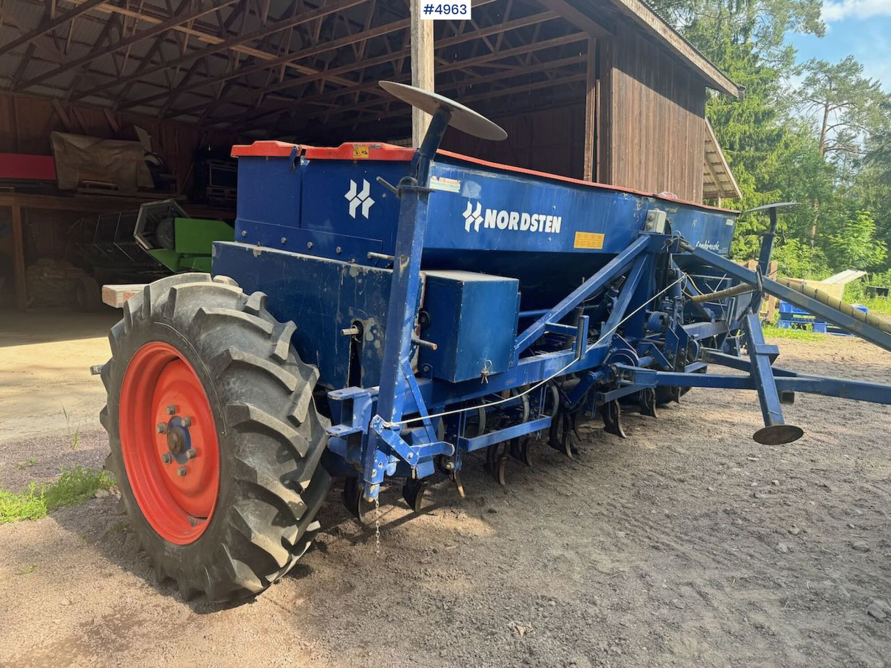 Nordsten CKG300 MK Combi seeder - Kombinētā sējmašīna: foto 3 Nordsten CKG300 MK Combi seeder - Kombinētā sējmašīna: foto 3