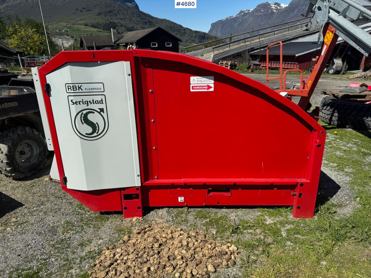 Serigstad RBK Flexifeed - Siena sagatavošanas tehnika: foto 1 Serigstad RBK Flexifeed - Siena sagatavošanas tehnika: foto 1