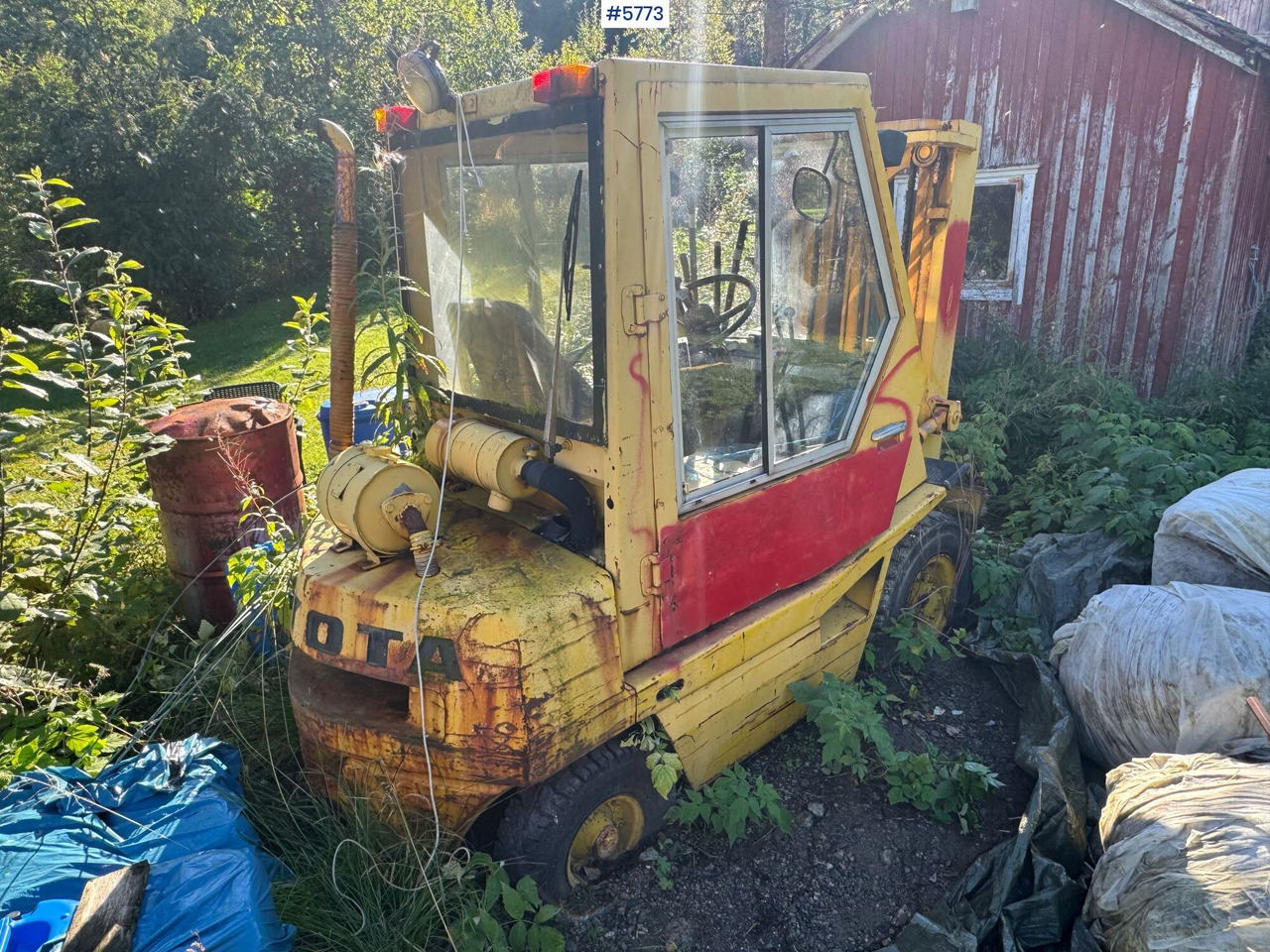 Toyota 02-3FD25 Truck. Repair object - Autokrāvējs: foto 3 Toyota 02-3FD25 Truck. Repair object - Autokrāvējs: foto 3