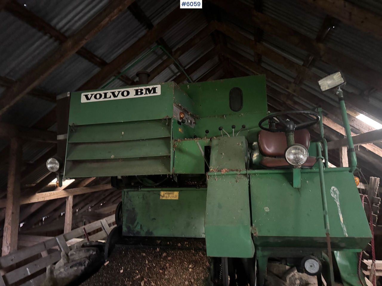 Labības kombains Volvo BM Aktiv 800 combine harvester: foto 10 Labības kombains Volvo BM Aktiv 800 combine harvester: foto 10