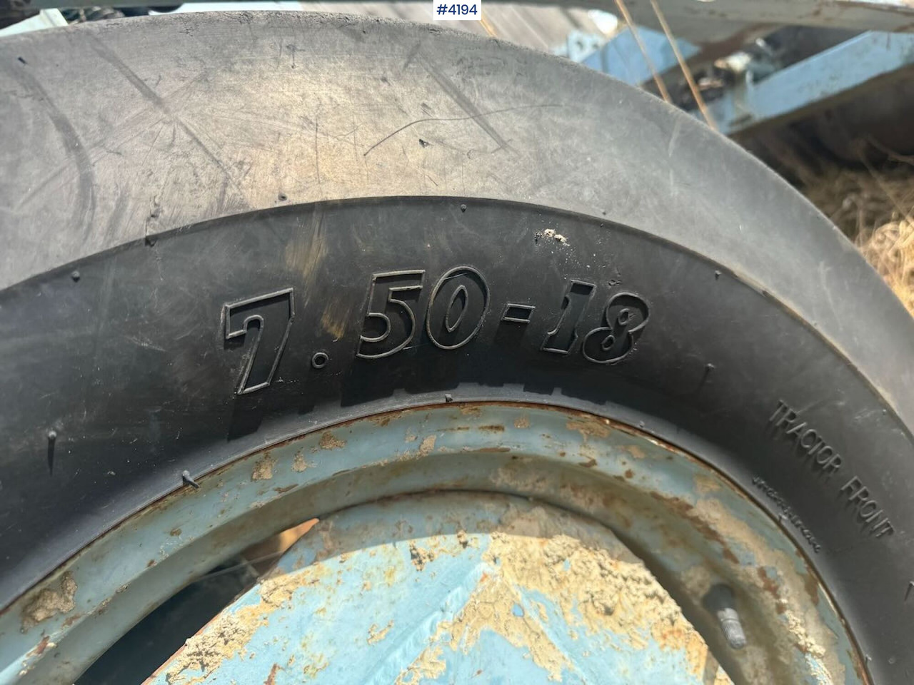 Traktors Zetor 4011 4x2: foto 12
