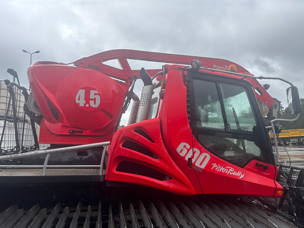 KÄSSBOHRER Pistenbully 600 - Komunālā/ Specializētā tehnika: foto 3 KÄSSBOHRER Pistenbully 600 - Komunālā/ Specializētā tehnika: foto 3