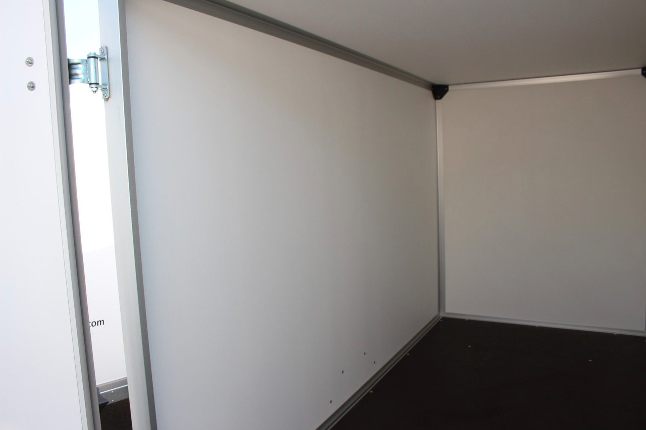 Humbaur HK 133015-18P Überfahrwand Kofferanhänger Koffer līzingu Humbaur HK 133015-18P Überfahrwand Kofferanhänger Koffer: foto 14 Humbaur HK 133015-18P Überfahrwand Kofferanhänger Koffer līzingu Humbaur HK 133015-18P Überfahrwand Kofferanhänger Koffer: foto 14