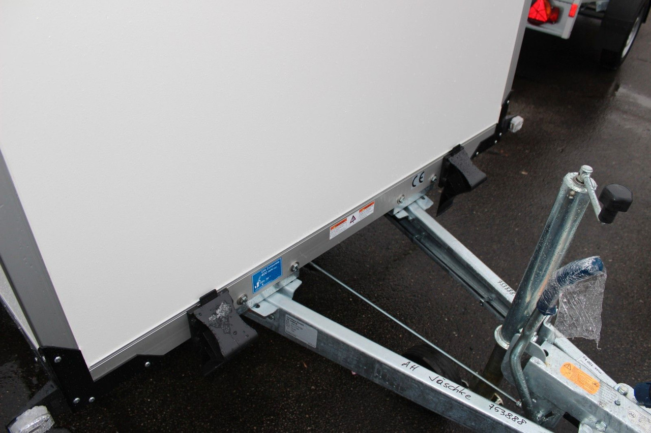 Humbaur HK 133015-18P Überfahrwand Kofferanhänger Koffer līzingu Humbaur HK 133015-18P Überfahrwand Kofferanhänger Koffer: foto 6 Humbaur HK 133015-18P Überfahrwand Kofferanhänger Koffer līzingu Humbaur HK 133015-18P Überfahrwand Kofferanhänger Koffer: foto 6