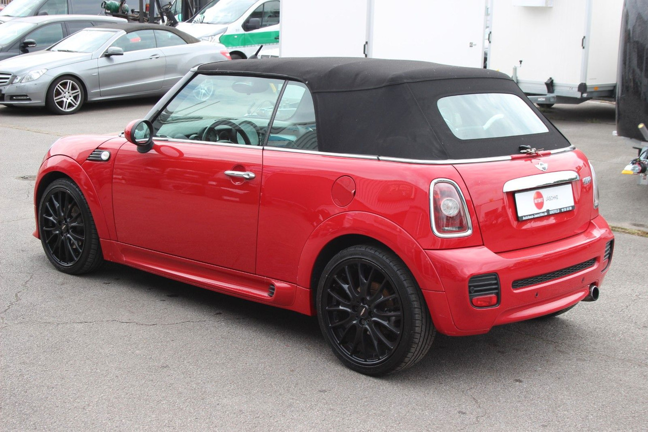 MINI COOPER Cabrio "Works Optik" Pepper 114tKM - Vieglā automašīna: foto 5 MINI COOPER Cabrio "Works Optik" Pepper 114tKM - Vieglā automašīna: foto 5
