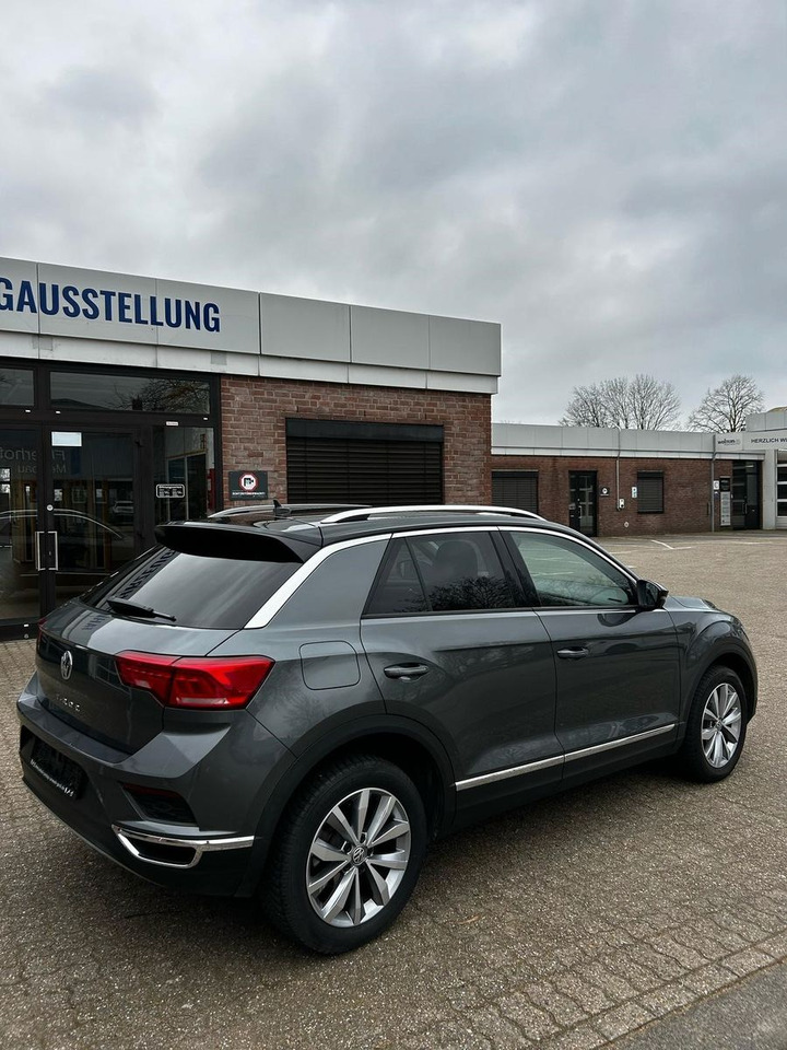Jaunā SUV Volkswagen T-Roc Style: foto 7