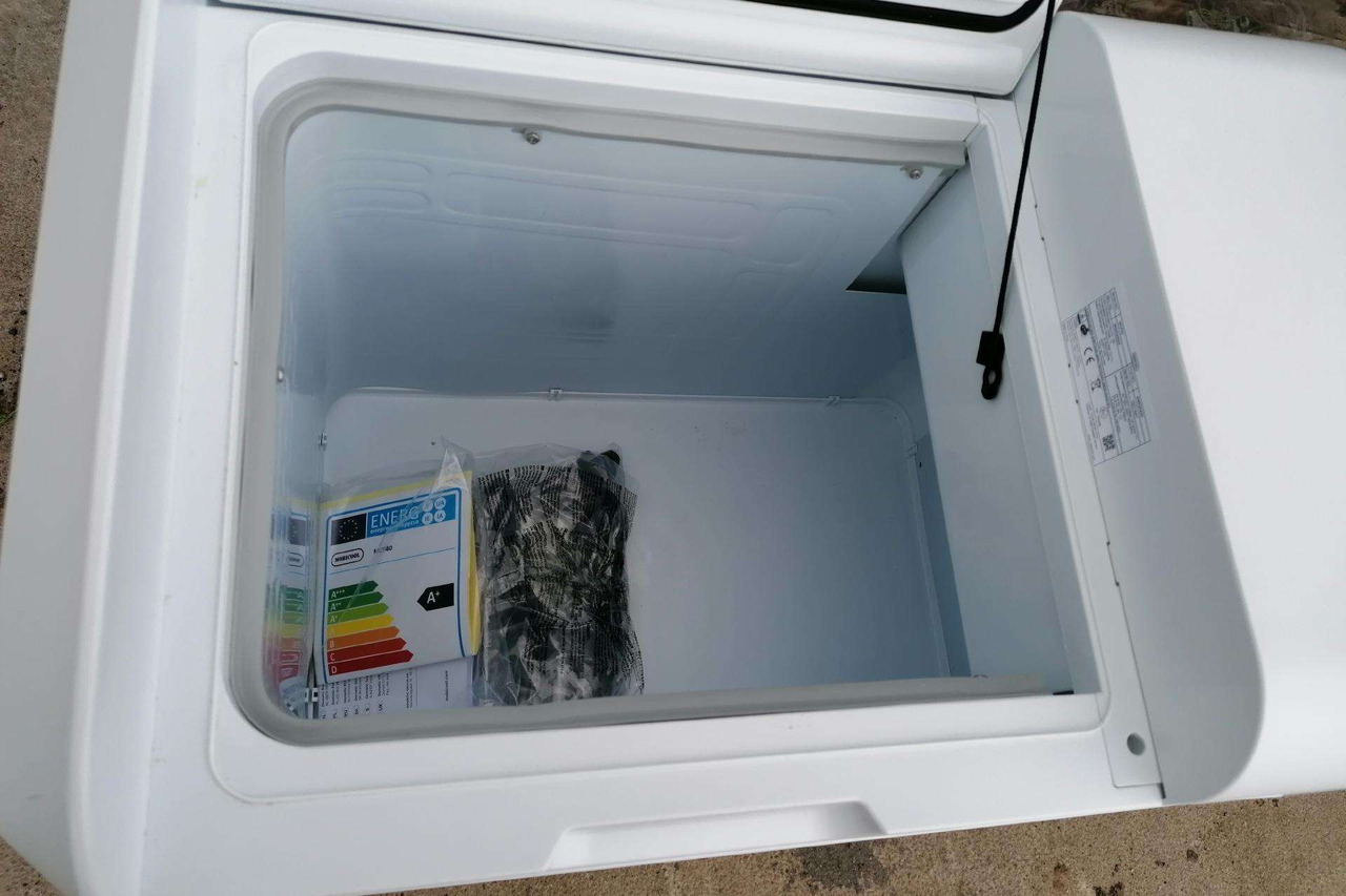 Fridge Dometic Waeco Mobicool 38L - Kabīne un interjers - Kravas automašīna: foto 4 Fridge Dometic Waeco Mobicool 38L - Kabīne un interjers - Kravas automašīna: foto 4