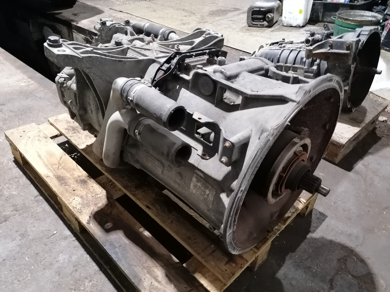 Mercedes-Benz Actros MP-4 gearbox G211-12+Retarder REPAIRED - Pārnesumkārba: foto 1 Mercedes-Benz Actros MP-4 gearbox G211-12+Retarder REPAIRED - Pārnesumkārba: foto 1