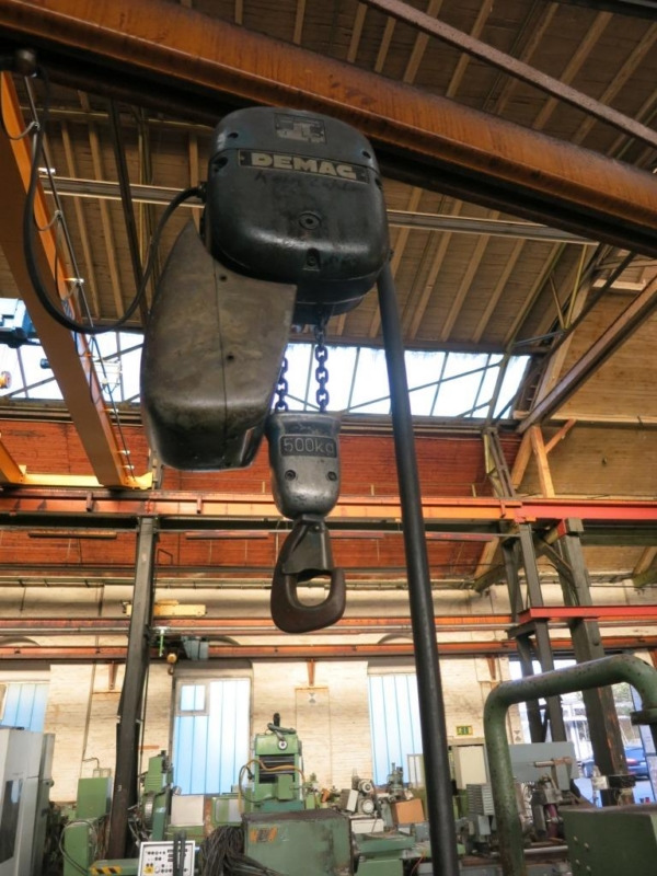 Demag 500 Kg - Celtnis: foto 3 Demag 500 Kg - Celtnis: foto 3