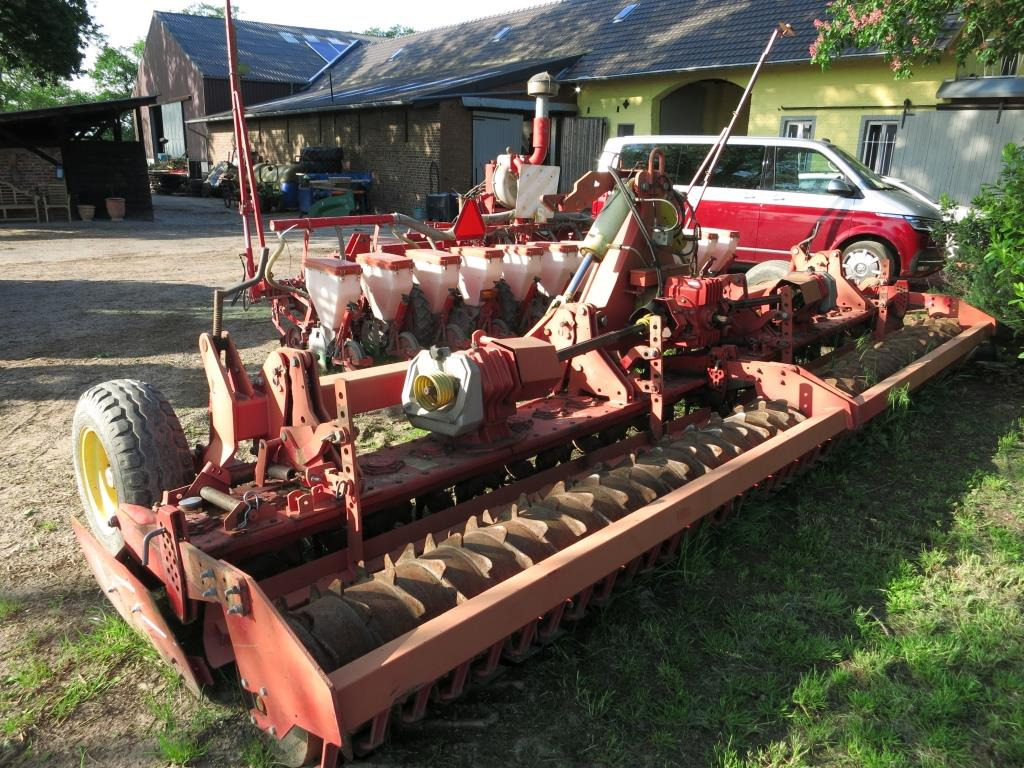 Lely 600-55 - Vertikālā augsnes frēze: foto 3 Lely 600-55 - Vertikālā augsnes frēze: foto 3