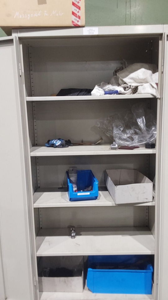 Tuerenschrank 1950x930x400 - Garāžu aprīkojums: foto 4 Tuerenschrank 1950x930x400 - Garāžu aprīkojums: foto 4