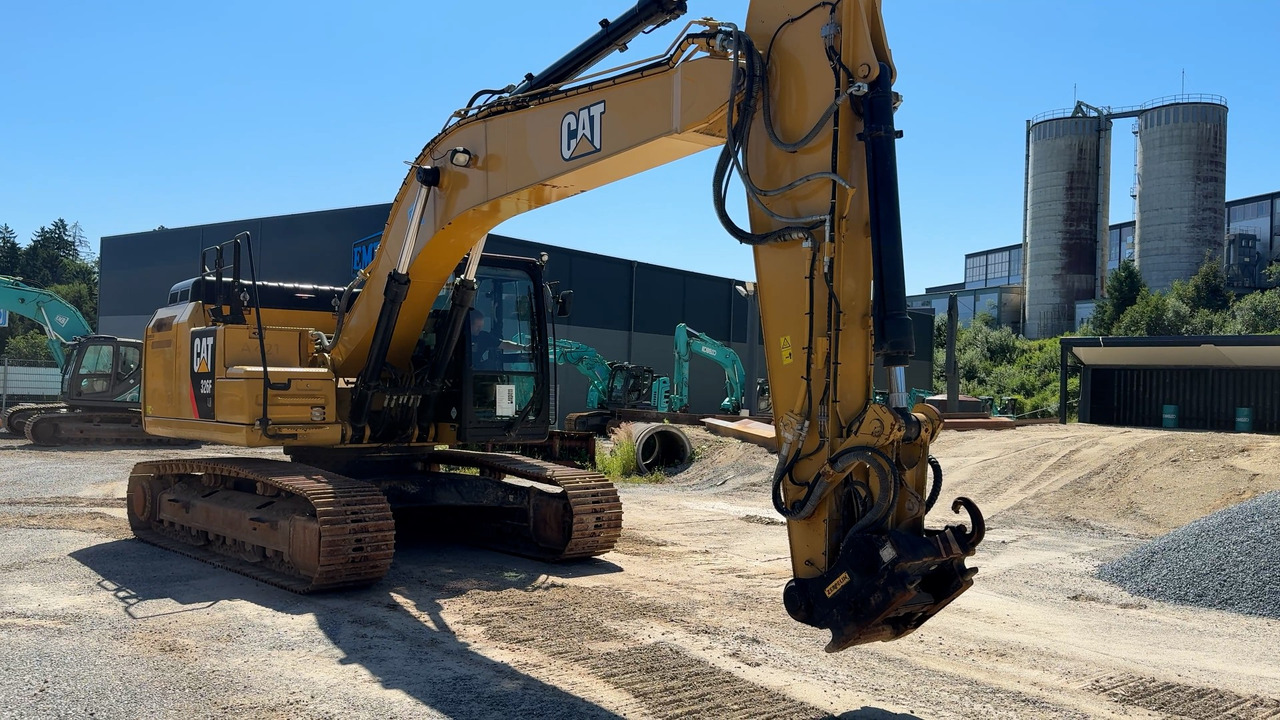 CATERPILLAR 326F - Kāpurķēžu ekskavators: foto 2 CATERPILLAR 326F - Kāpurķēžu ekskavators: foto 2