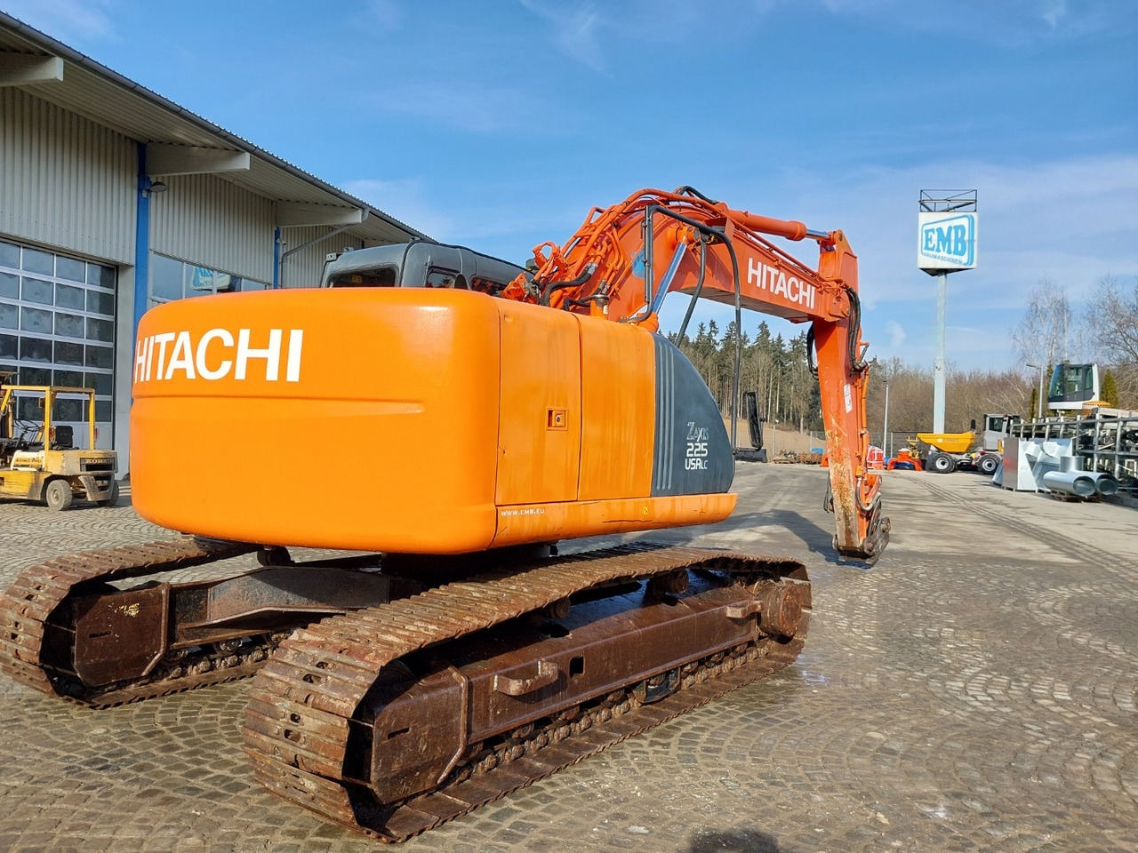 Hitachi ZX225USRLC - Kāpurķēžu ekskavators: foto 3 Hitachi ZX225USRLC - Kāpurķēžu ekskavators: foto 3