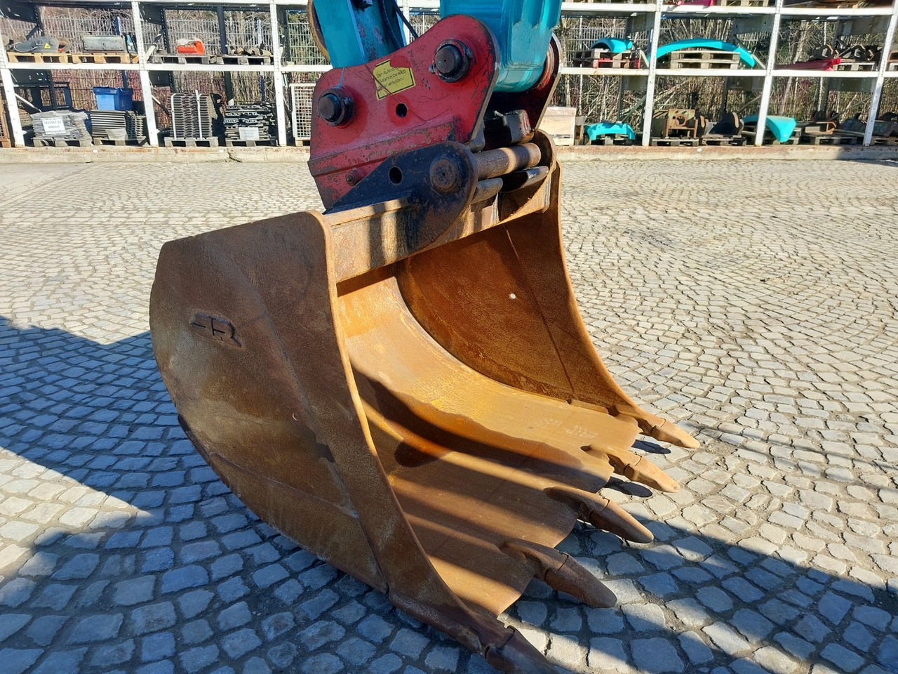 Kobelco SK210LC-10 - Kāpurķēžu ekskavators: foto 5 Kobelco SK210LC-10 - Kāpurķēžu ekskavators: foto 5