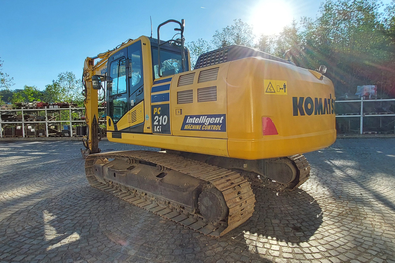 Komatsu PC210LCi-10 - Kāpurķēžu ekskavators: foto 2 Komatsu PC210LCi-10 - Kāpurķēžu ekskavators: foto 2