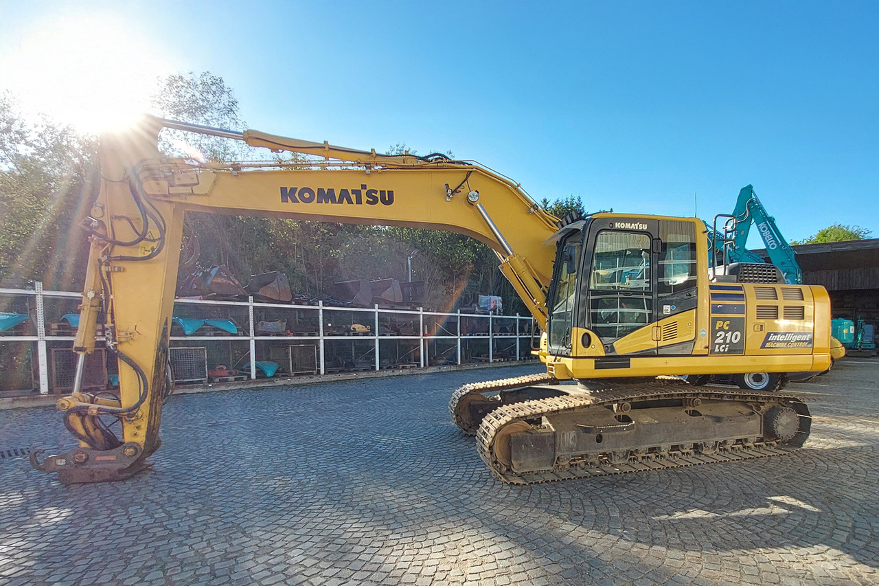 Komatsu PC210LCi-10 - Kāpurķēžu ekskavators: foto 4 Komatsu PC210LCi-10 - Kāpurķēžu ekskavators: foto 4