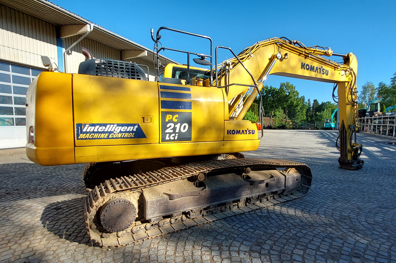 Komatsu PC210LCi-10 - Kāpurķēžu ekskavators: foto 1 Komatsu PC210LCi-10 - Kāpurķēžu ekskavators: foto 1