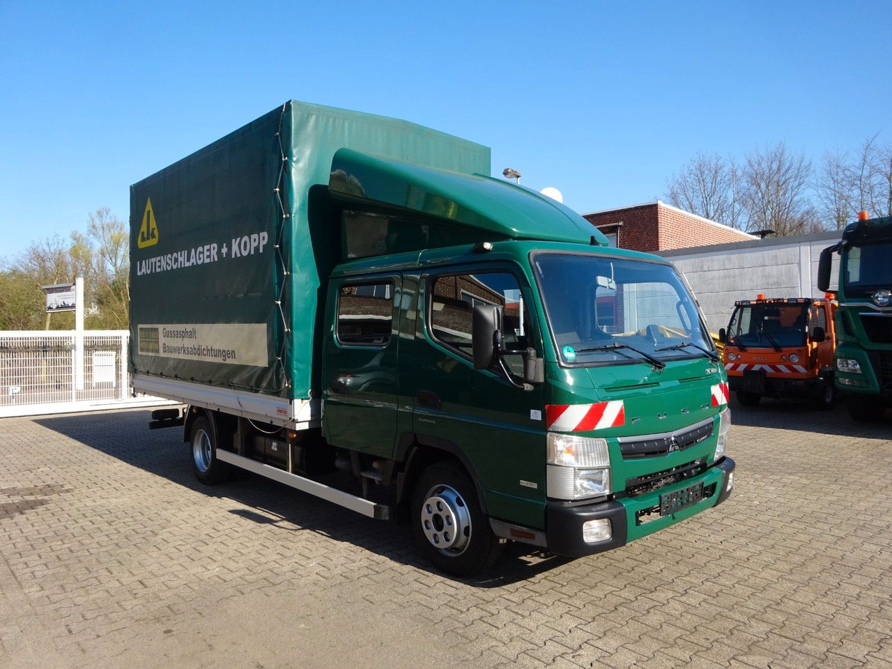 Furgons ar tentu, Kravas-pasažieru furgons FUSO 7C180D Canter mit Doppelkabine 4x2: foto 11