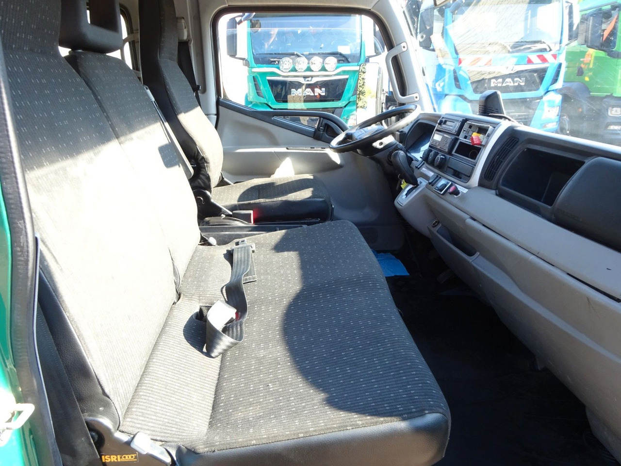 Furgons ar tentu, Kravas-pasažieru furgons FUSO 7C180D Canter mit Doppelkabine 4x2: foto 15