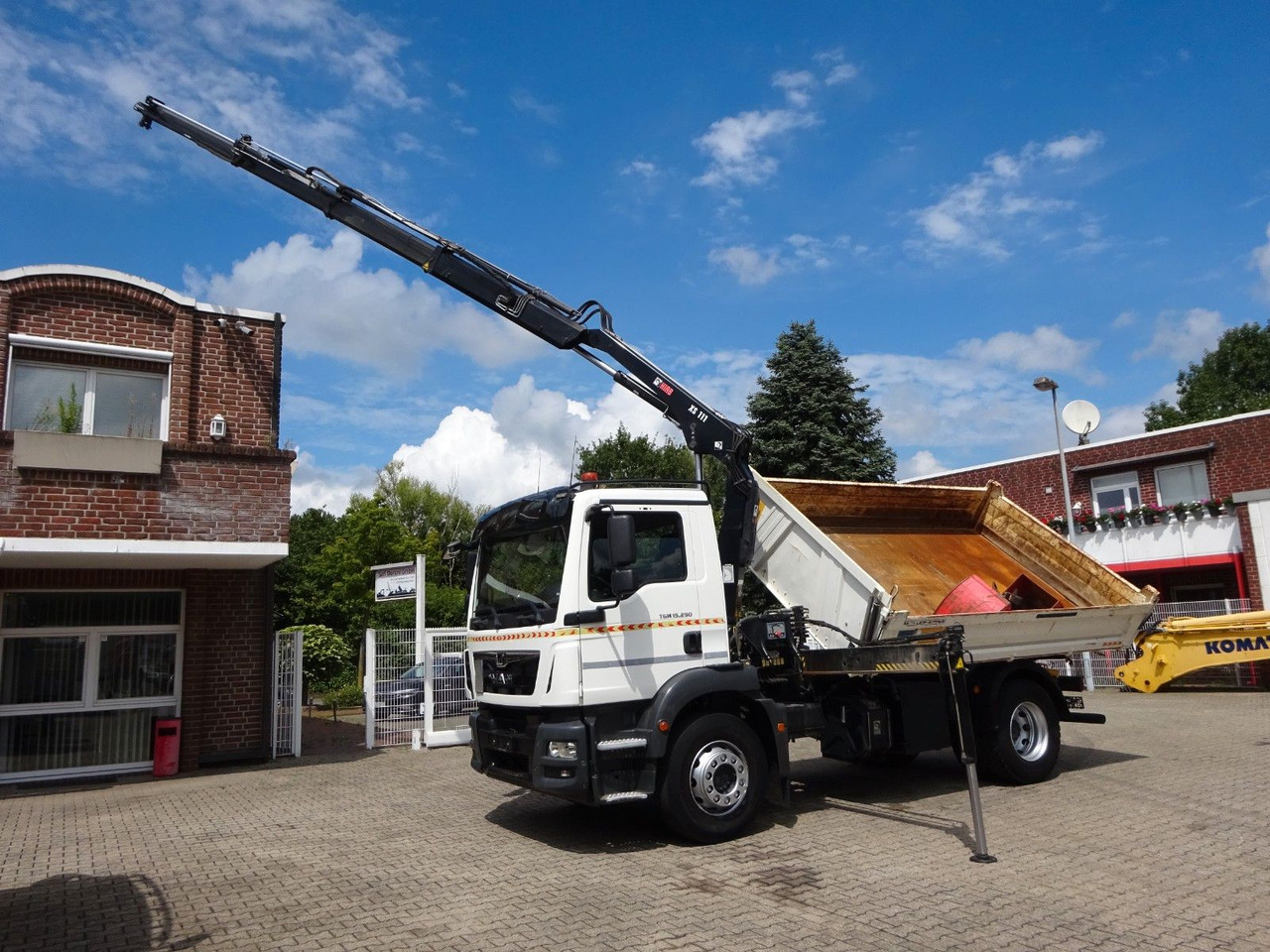MAN 15.290 TGM 3Skipper + HIAB 111-B3 HIDUO Kran 4x2 - Kravas automašīna pašizgāzējs, Kravas auto ar manipulatoru: foto 2 MAN 15.290 TGM 3Skipper + HIAB 111-B3 HIDUO Kran 4x2 - Kravas automašīna pašizgāzējs, Kravas auto ar manipulatoru: foto 2