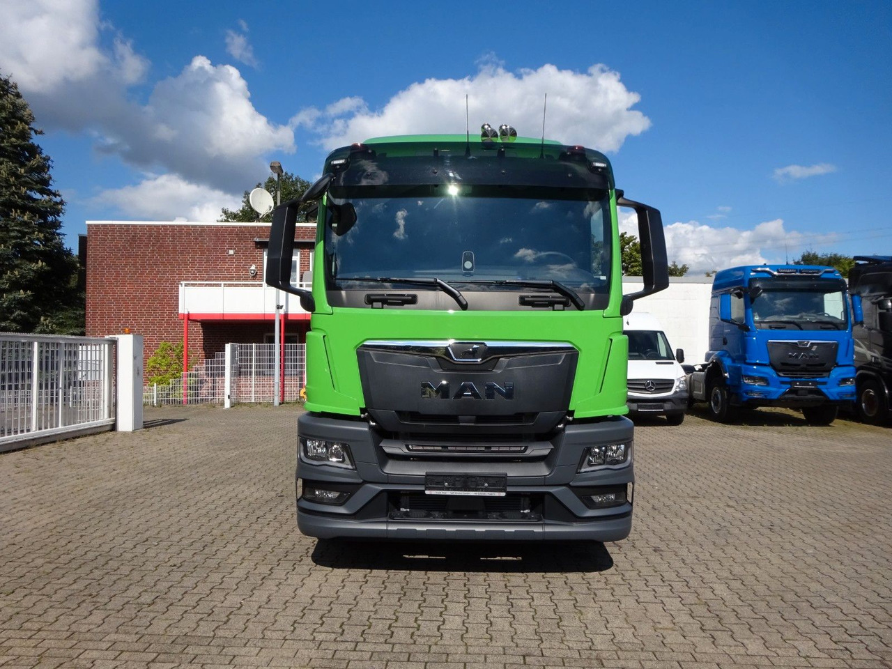 MAN 26.520 TGS HYVA Abroller 6x2 NEU !!! MAN 26.520 TGS HYVA Abroller 6x2 NEU !!! - Pacēlājs ar āķi: foto 5 MAN 26.520 TGS HYVA Abroller 6x2 NEU !!! MAN 26.520 TGS HYVA Abroller 6x2 NEU !!! - Pacēlājs ar āķi: foto 5