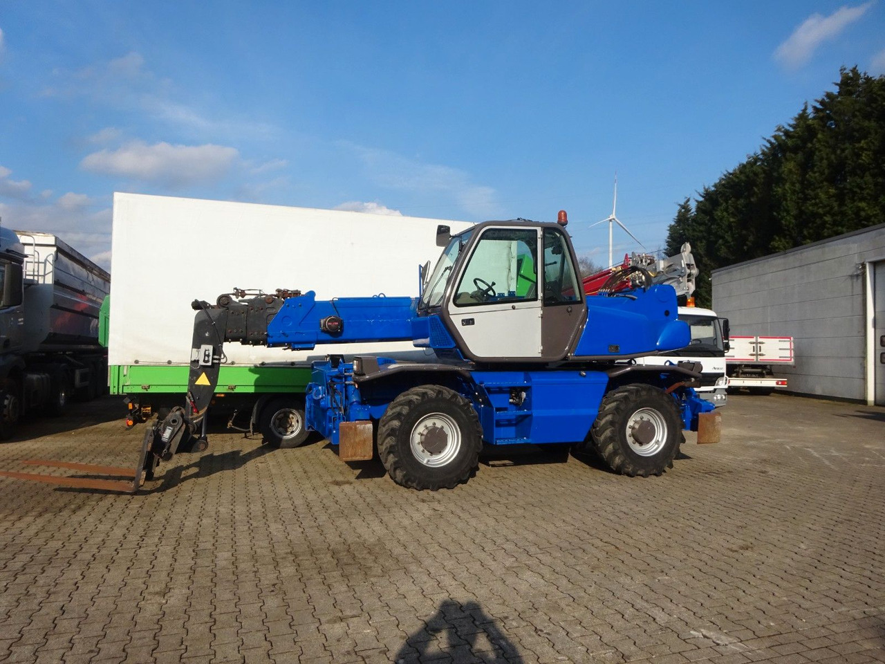 Manitou Teleskoplader MRT 2150 mit Palettengabel - Teleskopiskais iekrāvējs: foto 3 Manitou Teleskoplader MRT 2150 mit Palettengabel - Teleskopiskais iekrāvējs: foto 3