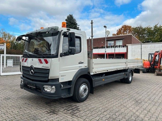 Mercedes-Benz 1527 Atego Pritsche 4x2 - Bortu kravas automašīna/ Platforma: foto 2 Mercedes-Benz 1527 Atego Pritsche 4x2 - Bortu kravas automašīna/ Platforma: foto 2