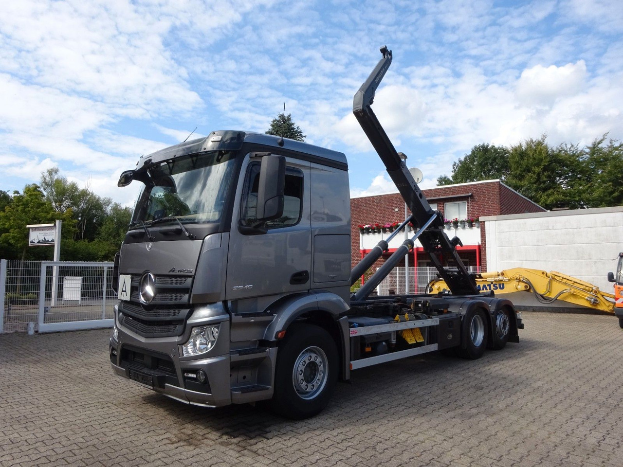 Mercedes-Benz 2545 Actros MEILLER Abroller +Lift-Lenkachse - Pacēlājs ar āķi: foto 1 Mercedes-Benz 2545 Actros MEILLER Abroller +Lift-Lenkachse - Pacēlājs ar āķi: foto 1