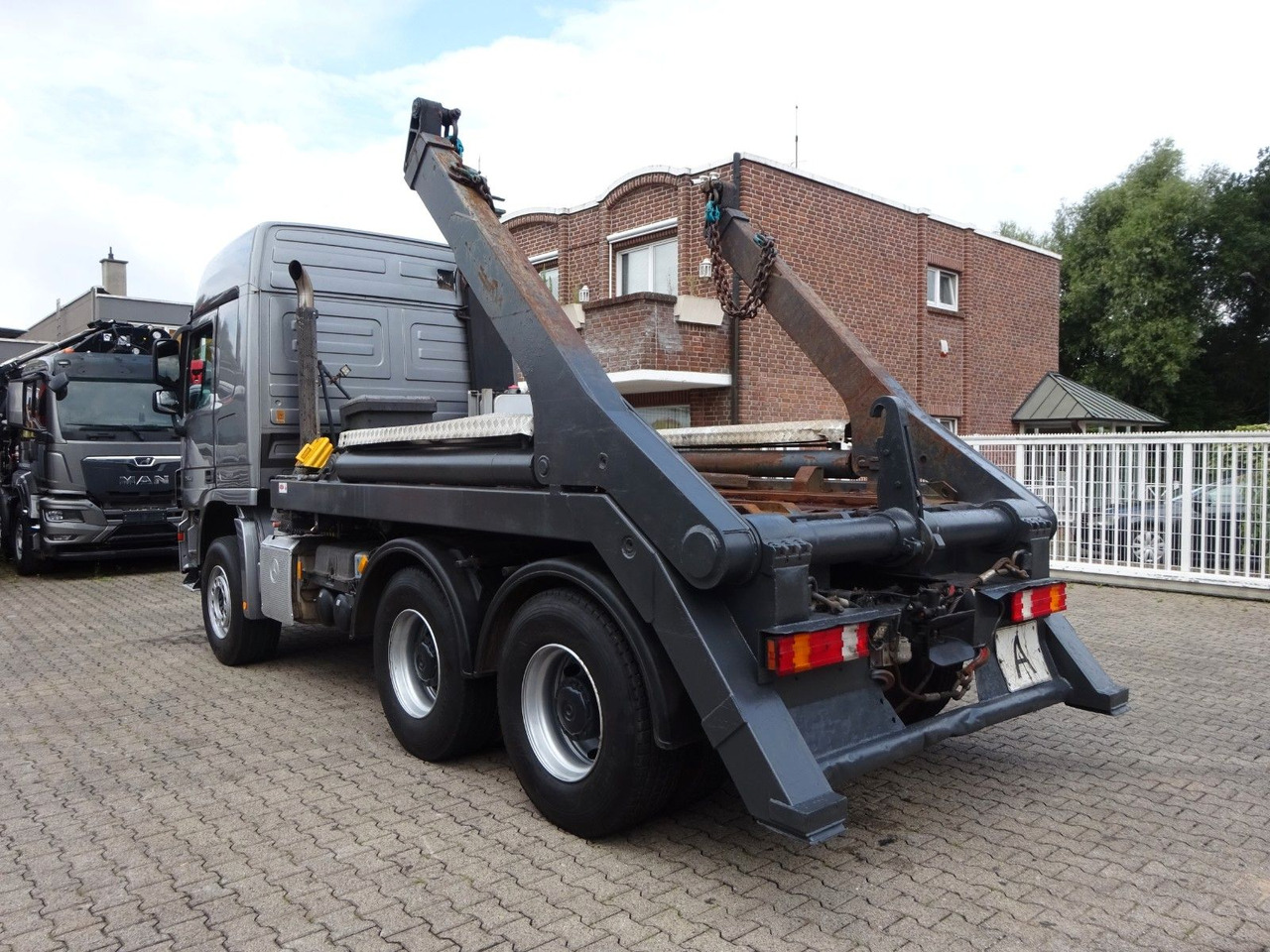 Mercedes-Benz 2644 Actros Absetzkipper 6x4 - Kravas automašīna pašizgāzējs: foto 5 Mercedes-Benz 2644 Actros Absetzkipper 6x4 - Kravas automašīna pašizgāzējs: foto 5