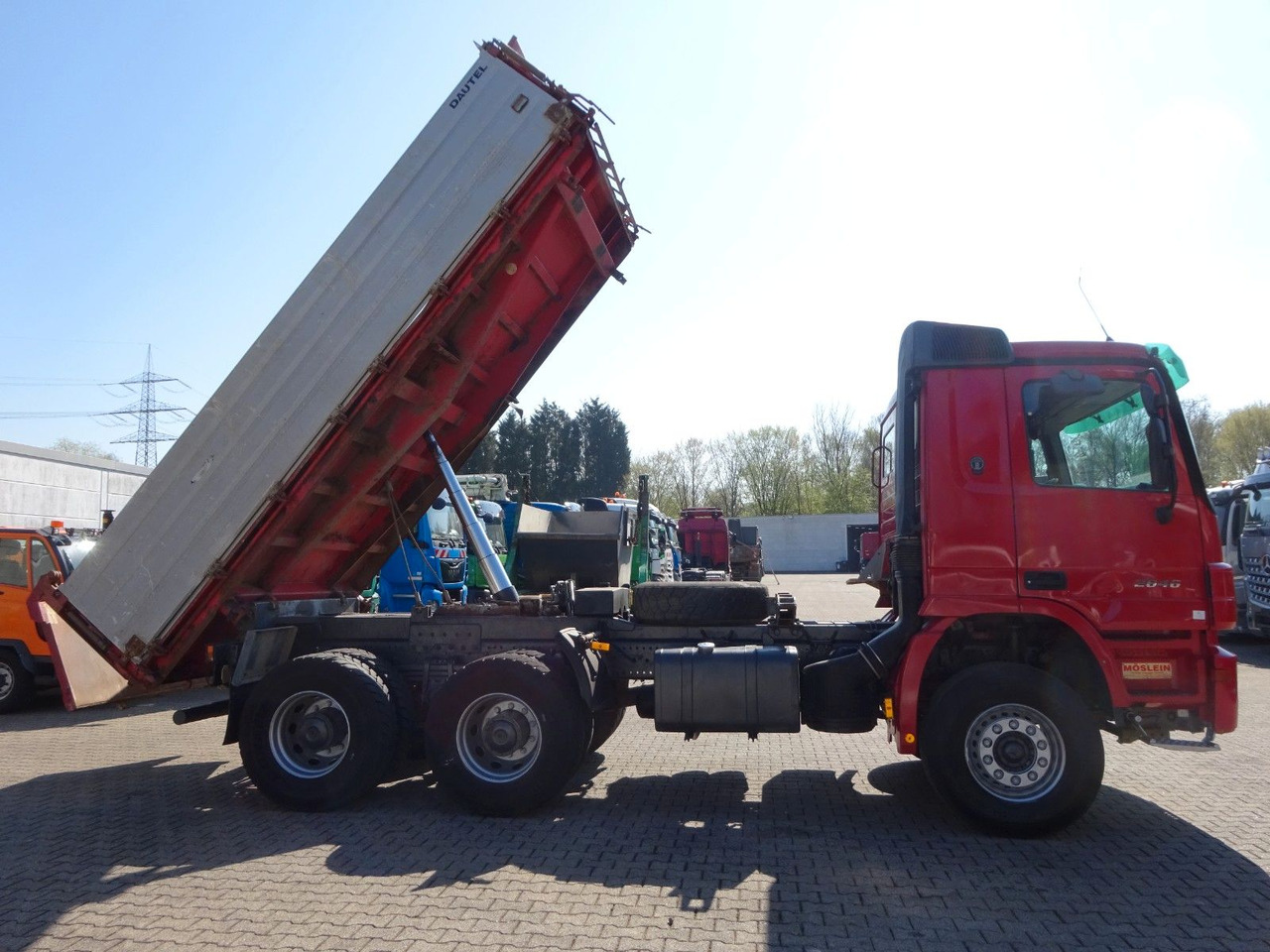 Kravas automašīna pašizgāzējs Mercedes-Benz 2646 Actros 3Seitenkipper 6x4: foto 12