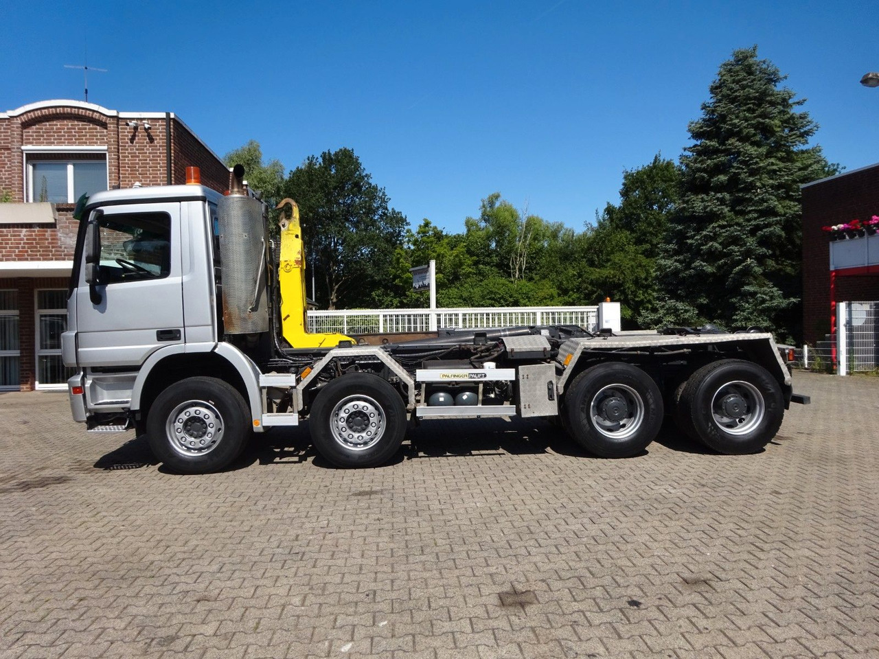 Mercedes-Benz 3244  Actros PALFINGER Abroller 8x4 - Pacēlājs ar āķi: foto 2 Mercedes-Benz 3244  Actros PALFINGER Abroller 8x4 - Pacēlājs ar āķi: foto 2
