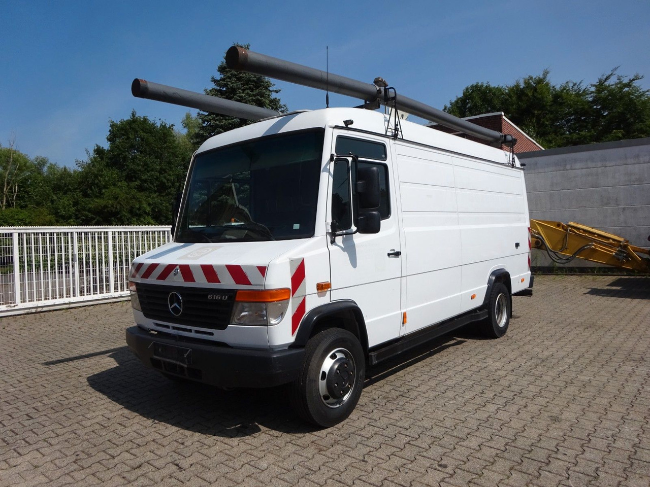 Mercedes-Benz 616D Vario Kastenwagen 4x2 - Kravas mikroautobuss: foto 2 Mercedes-Benz 616D Vario Kastenwagen 4x2 - Kravas mikroautobuss: foto 2