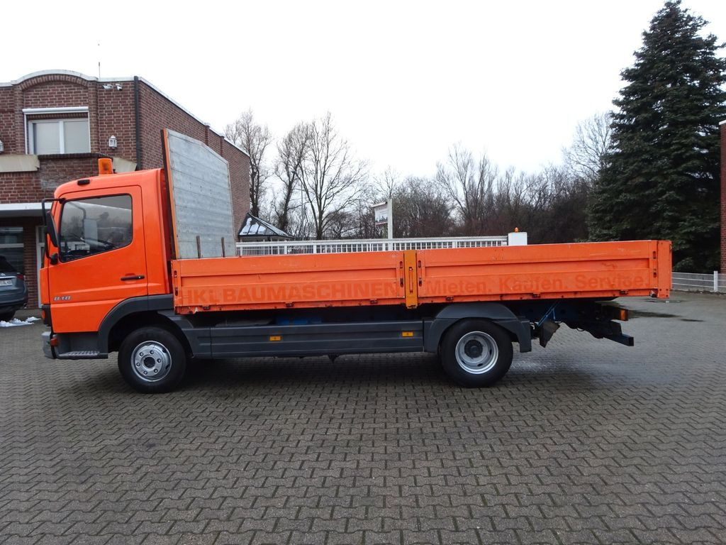 Mercedes-Benz 818 Atego Pritsche 4x2  - Automašīna ar kravas platformu: foto 1 Mercedes-Benz 818 Atego Pritsche 4x2  - Automašīna ar kravas platformu: foto 1