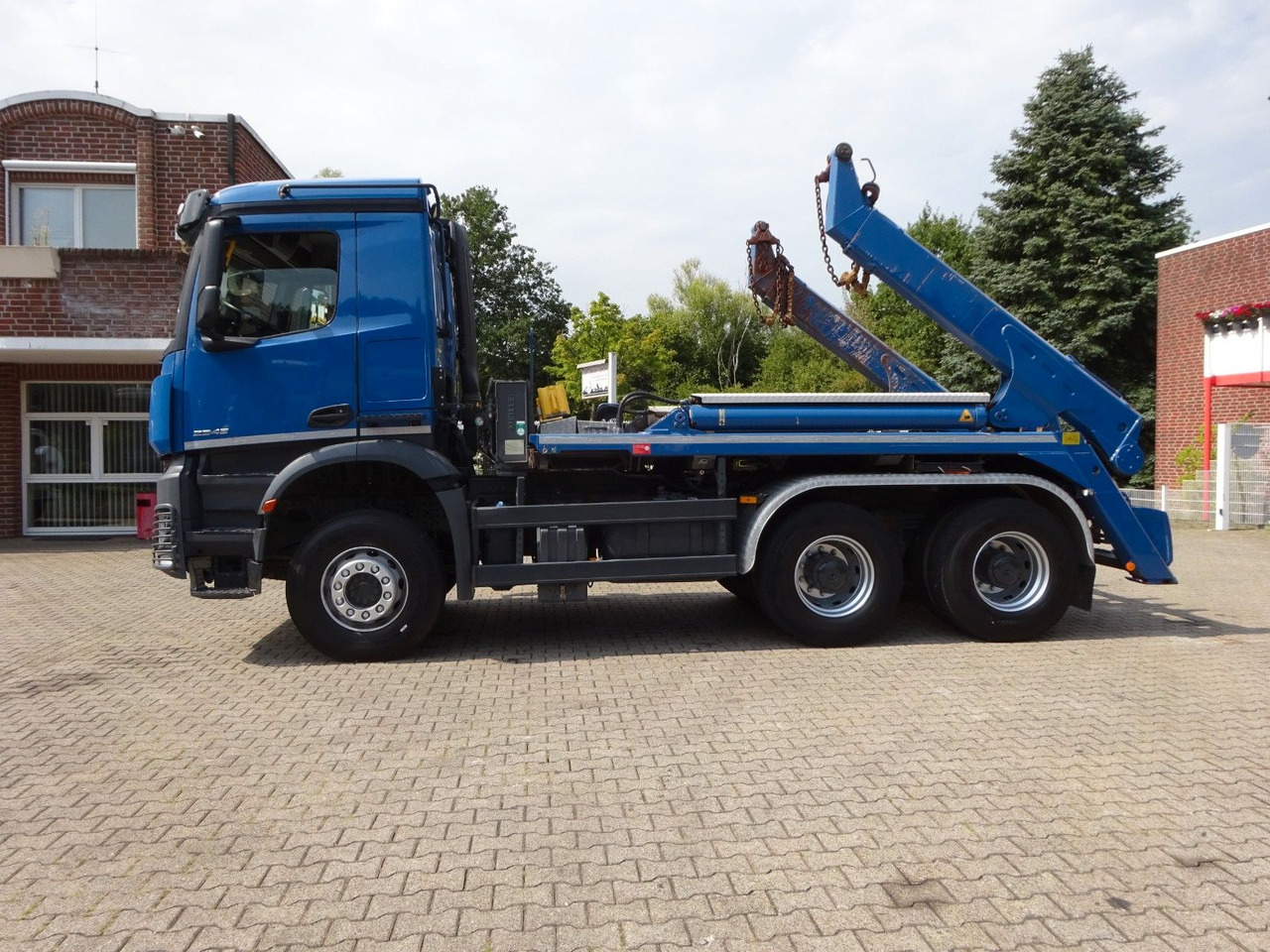 Mercedes-Benz Arocs 2645 Absetzkipper MEILLER 6x4 - Kravas automašīna pašizgāzējs: foto 3 Mercedes-Benz Arocs 2645 Absetzkipper MEILLER 6x4 - Kravas automašīna pašizgāzējs: foto 3